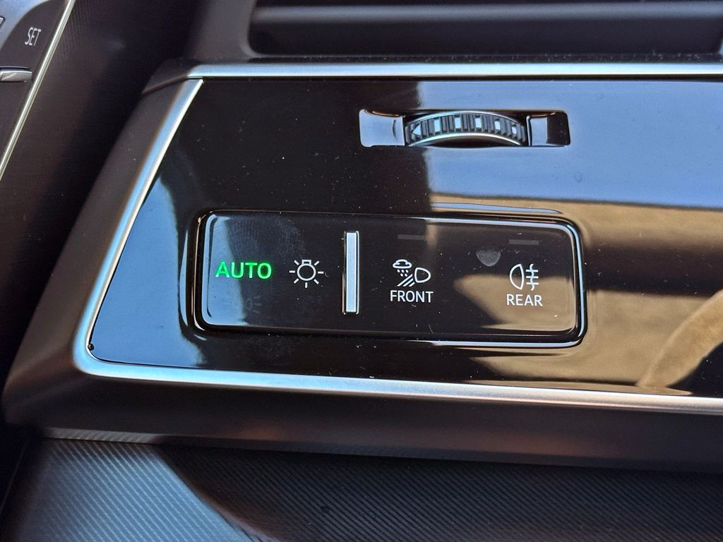 Audi RSQ8 2024