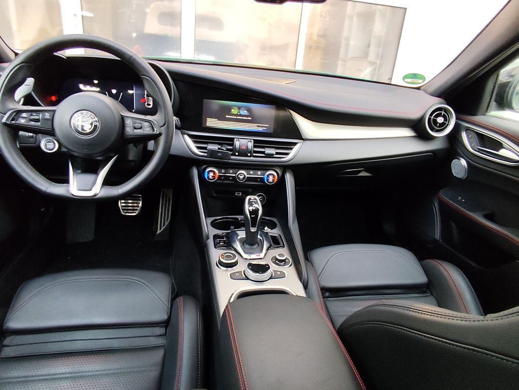 Alfa Romeo Giulia 2025