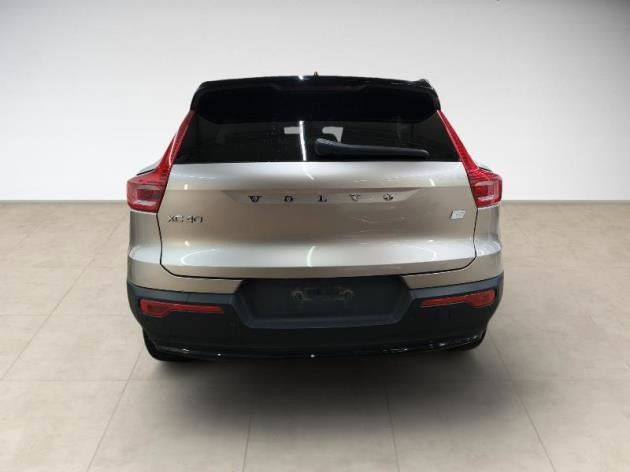 Volvo XC40 2023