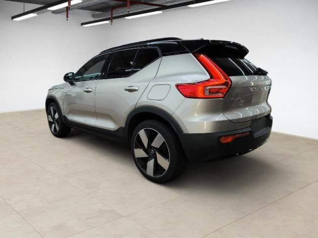 Volvo XC40 2023