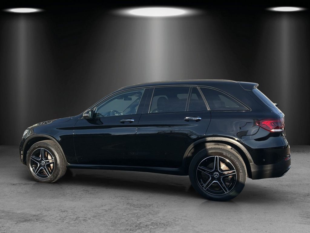 Mercedes-Benz GLC 300 2021