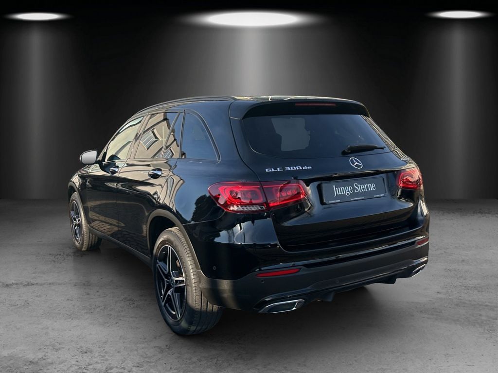 Mercedes-Benz GLC 300 2021