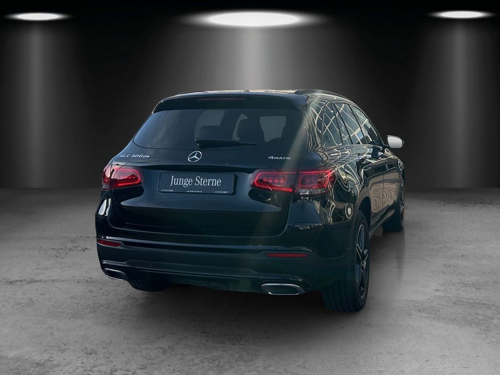 Mercedes-Benz GLC 300 2021