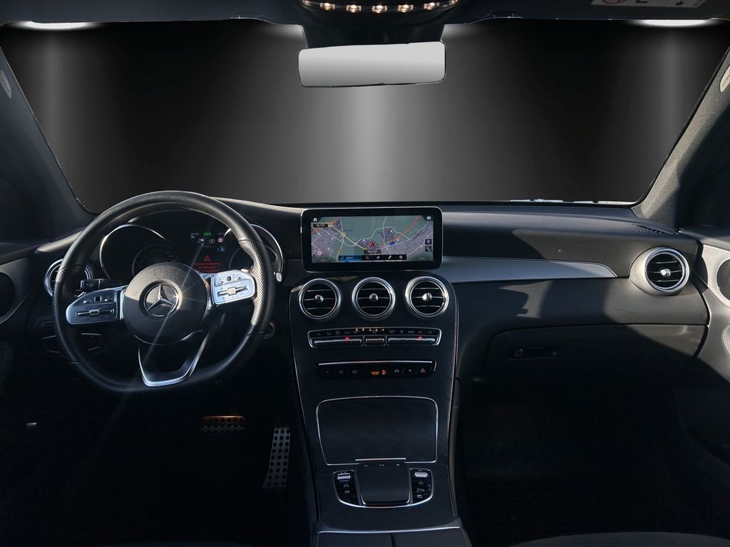 Mercedes-Benz GLC 300 2021