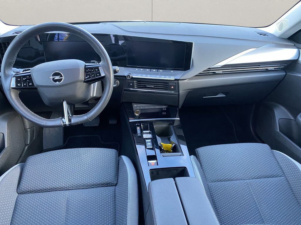 Opel Astra 2022