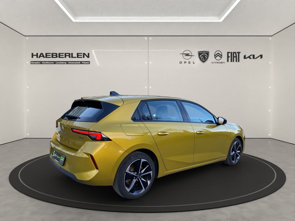 Opel Astra 2022