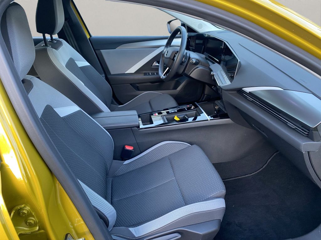 Opel Astra 2022