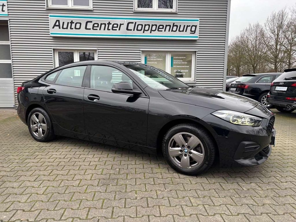 BMW 218 2022