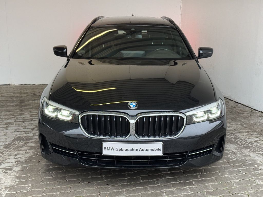BMW 530 2022