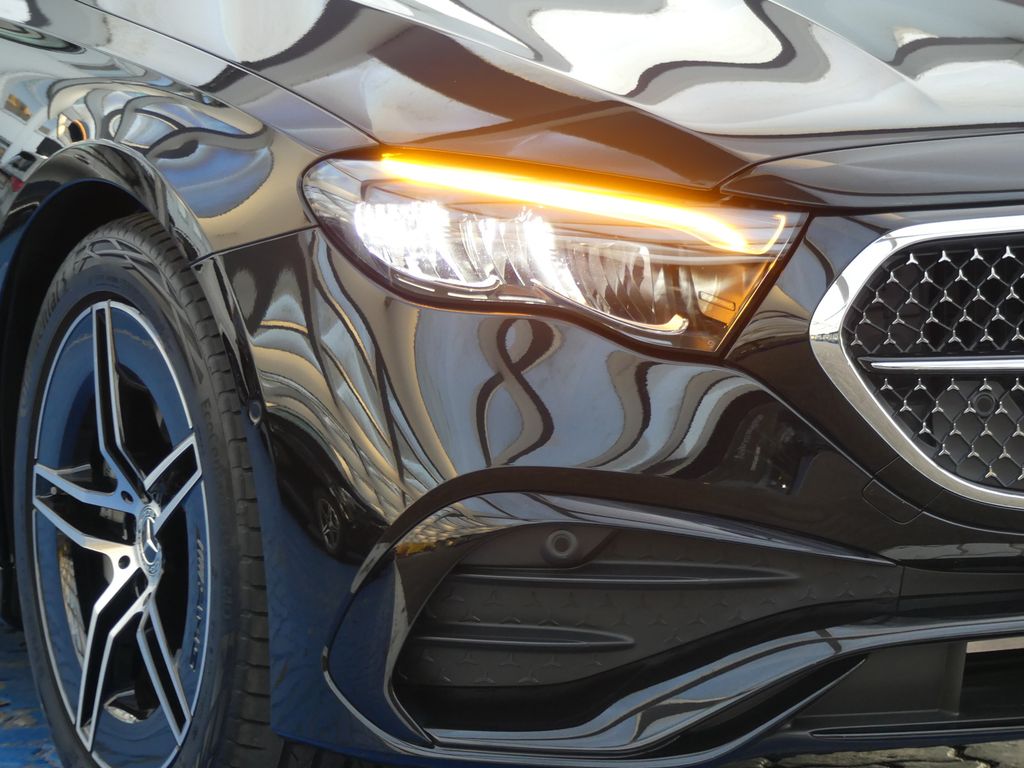 Mercedes-Benz E 220 2025