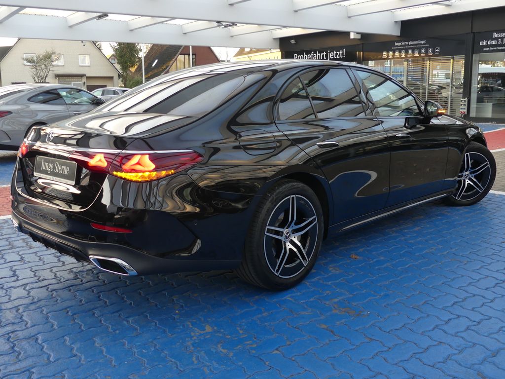 Mercedes-Benz E 220 2025
