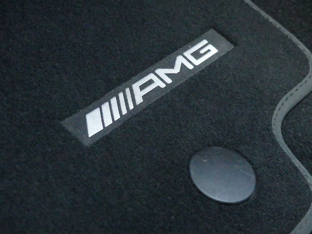 Mercedes-Benz E 220 2025