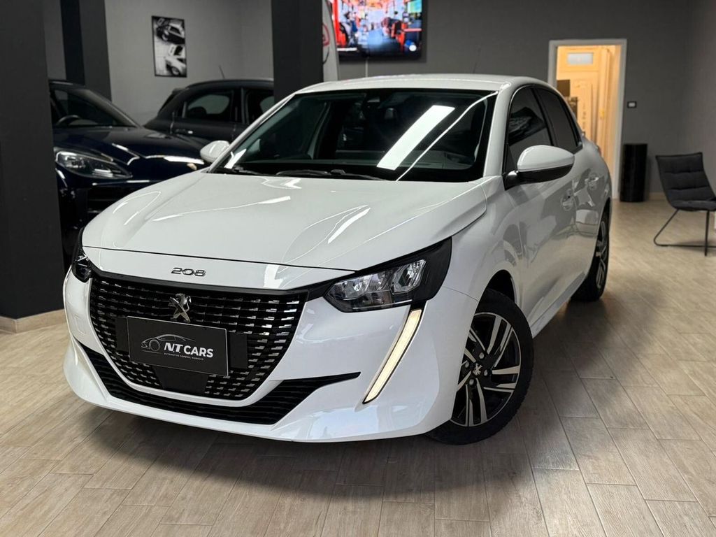 Peugeot 208 2021