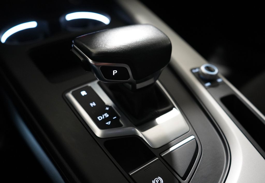 Audi A4 2023