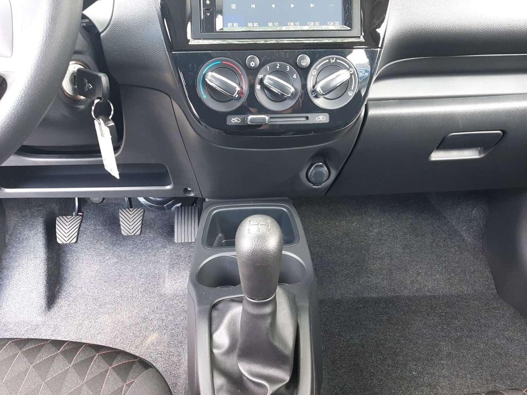 Mitsubishi Space Star 2023