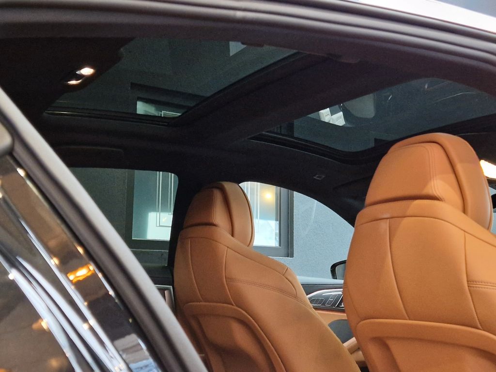 BMW M850 2022