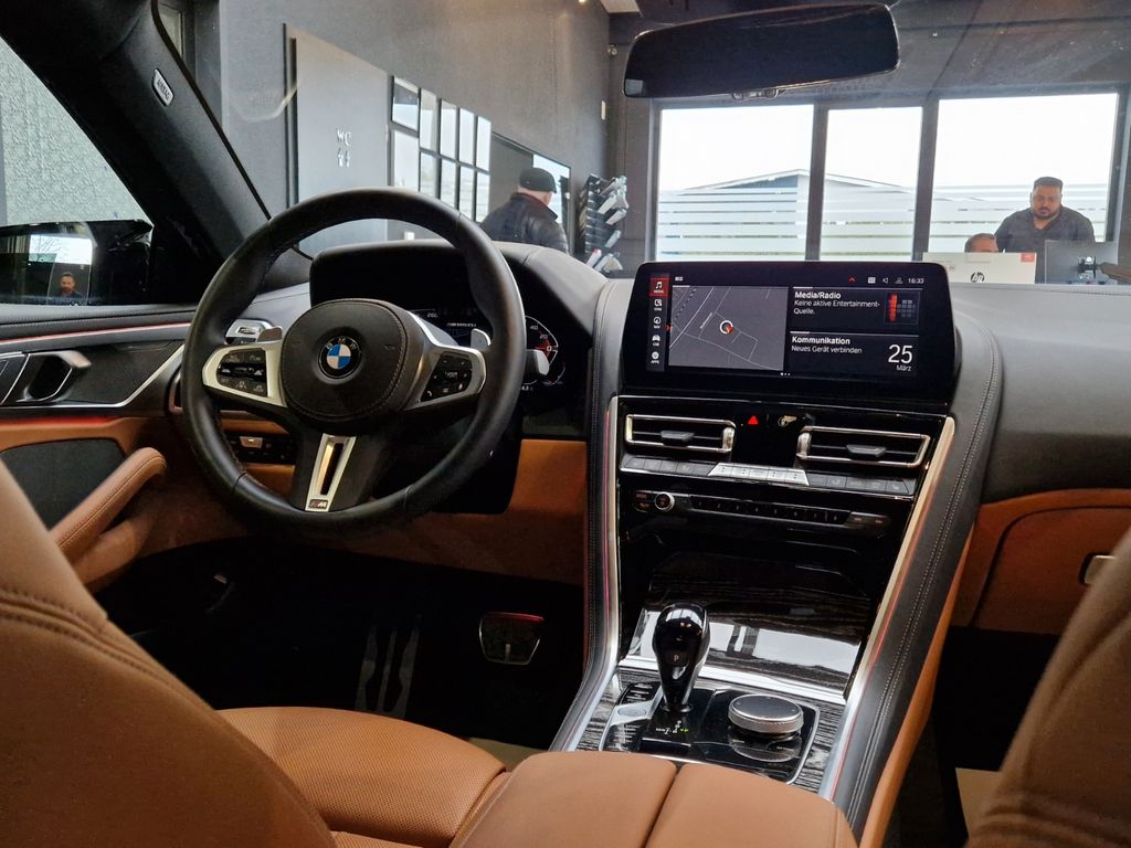 BMW M850 2022