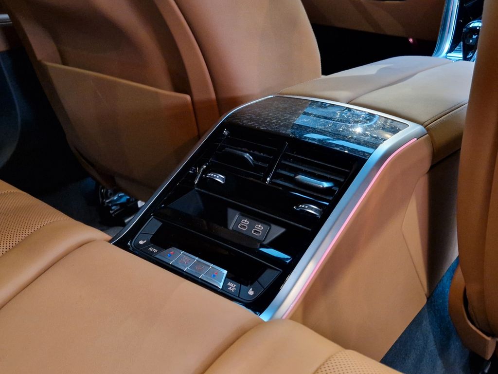 BMW M850 2022