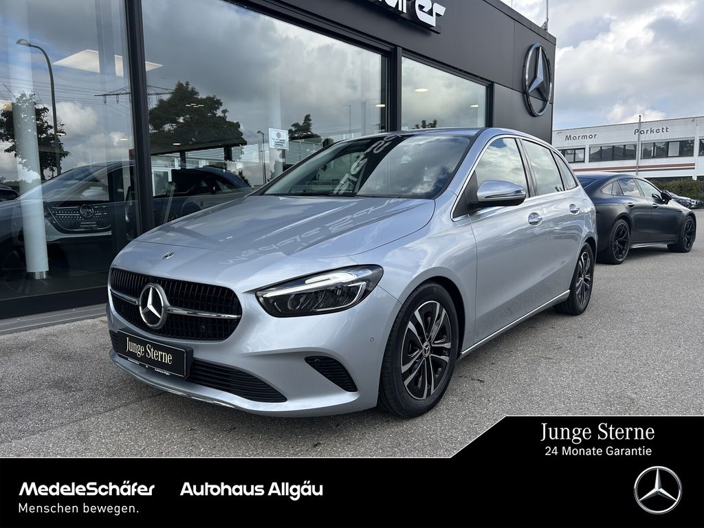 Mercedes-Benz B 200 2025