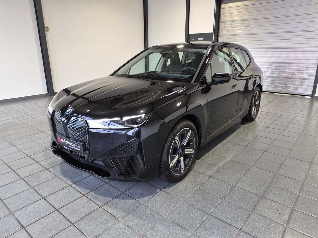 BMW iX 2023