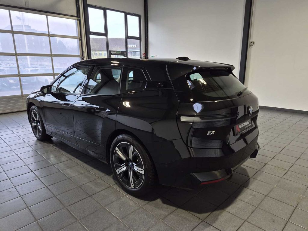 BMW iX 2023