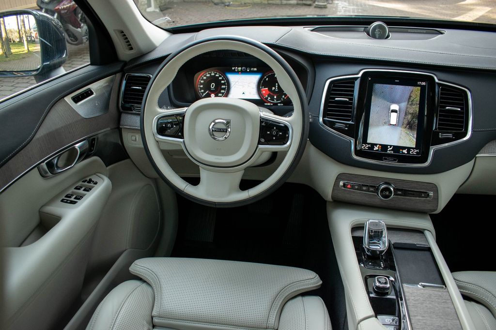 Volvo XC90 2022