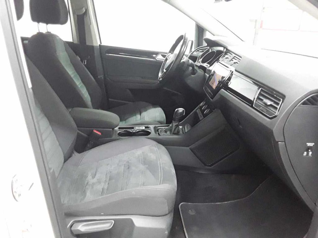 Volkswagen Touran 2021