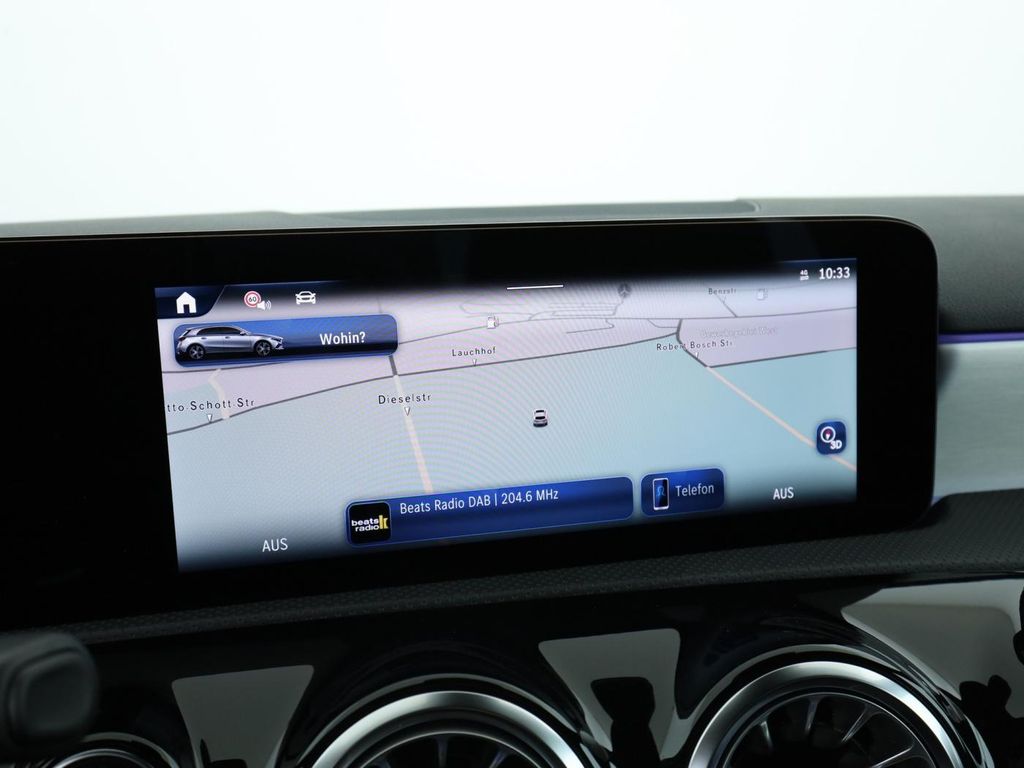 Mercedes-Benz A 220 2025