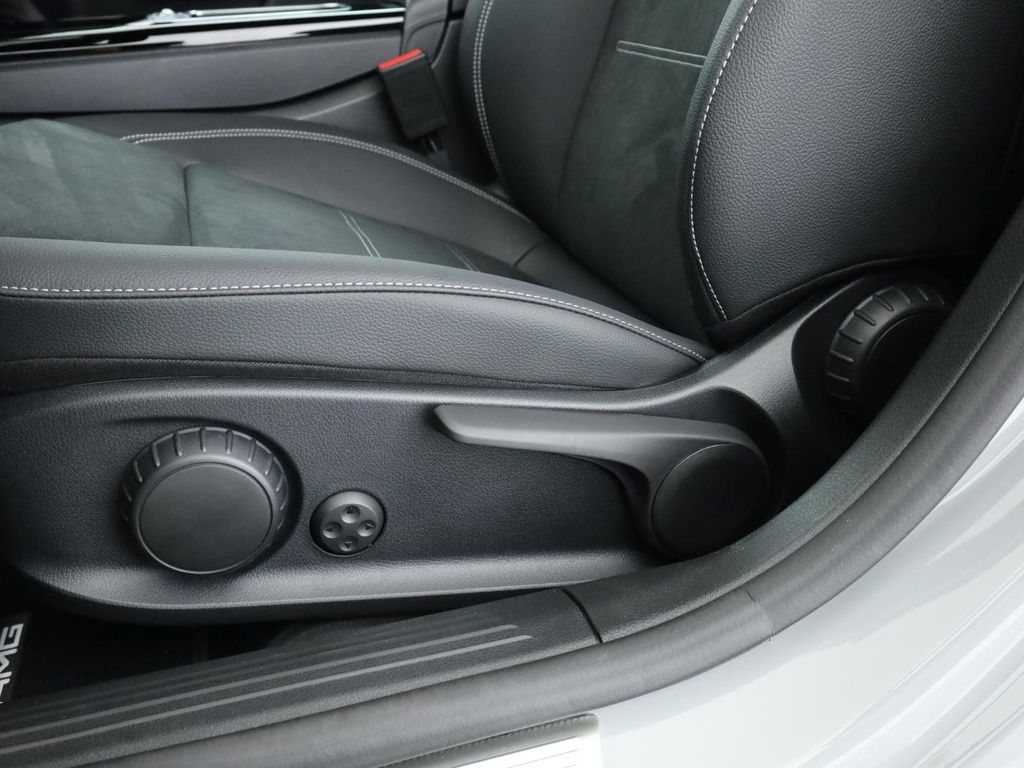 Mercedes-Benz A 220 2025