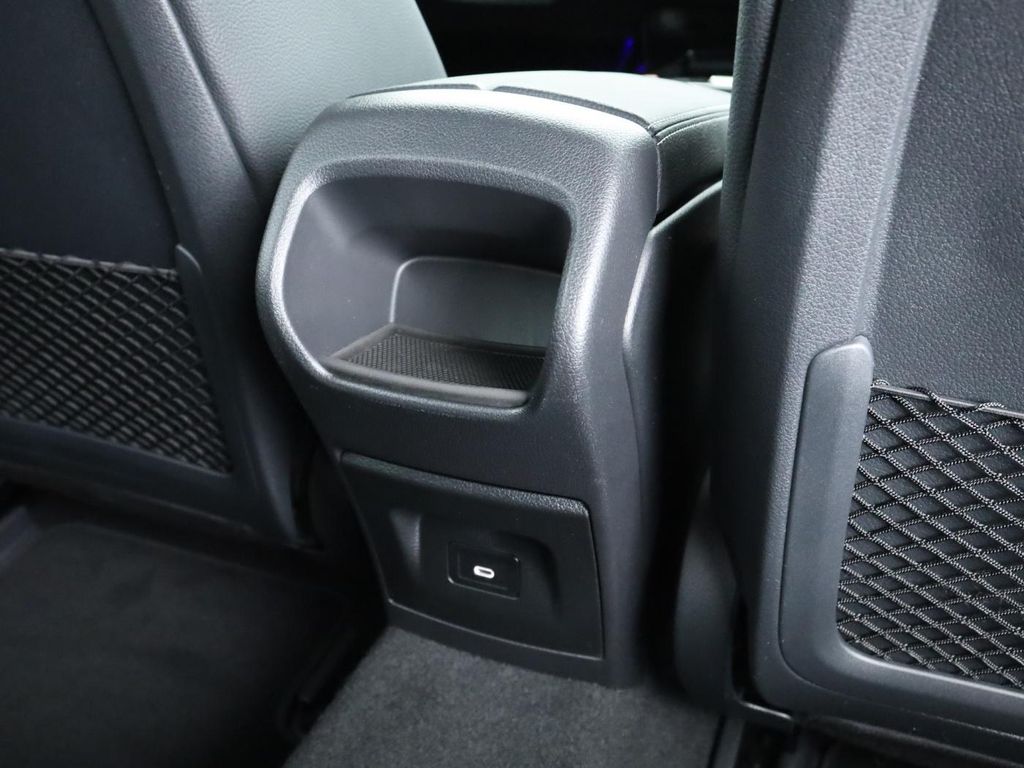 Mercedes-Benz A 220 2025