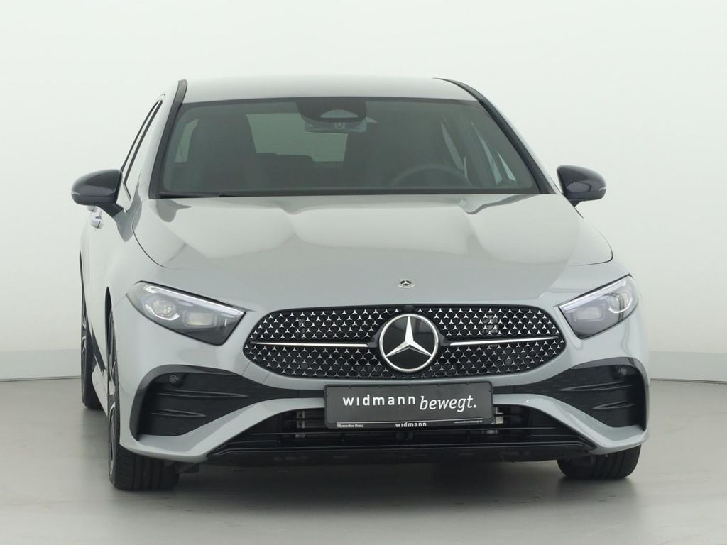 Mercedes-Benz A 220 2025