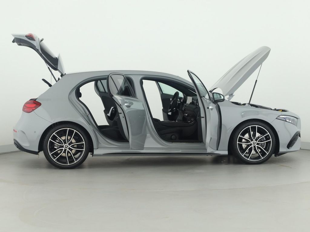 Mercedes-Benz A 220 2025