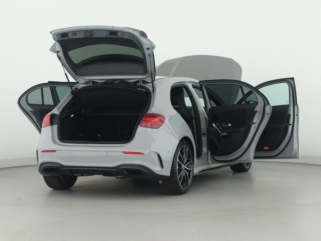 Mercedes-Benz A 220 2025