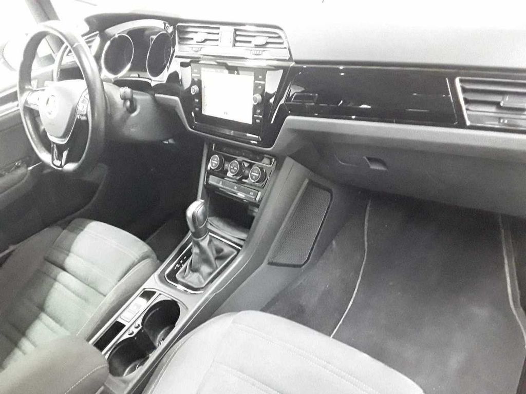 Volkswagen Touran 2021