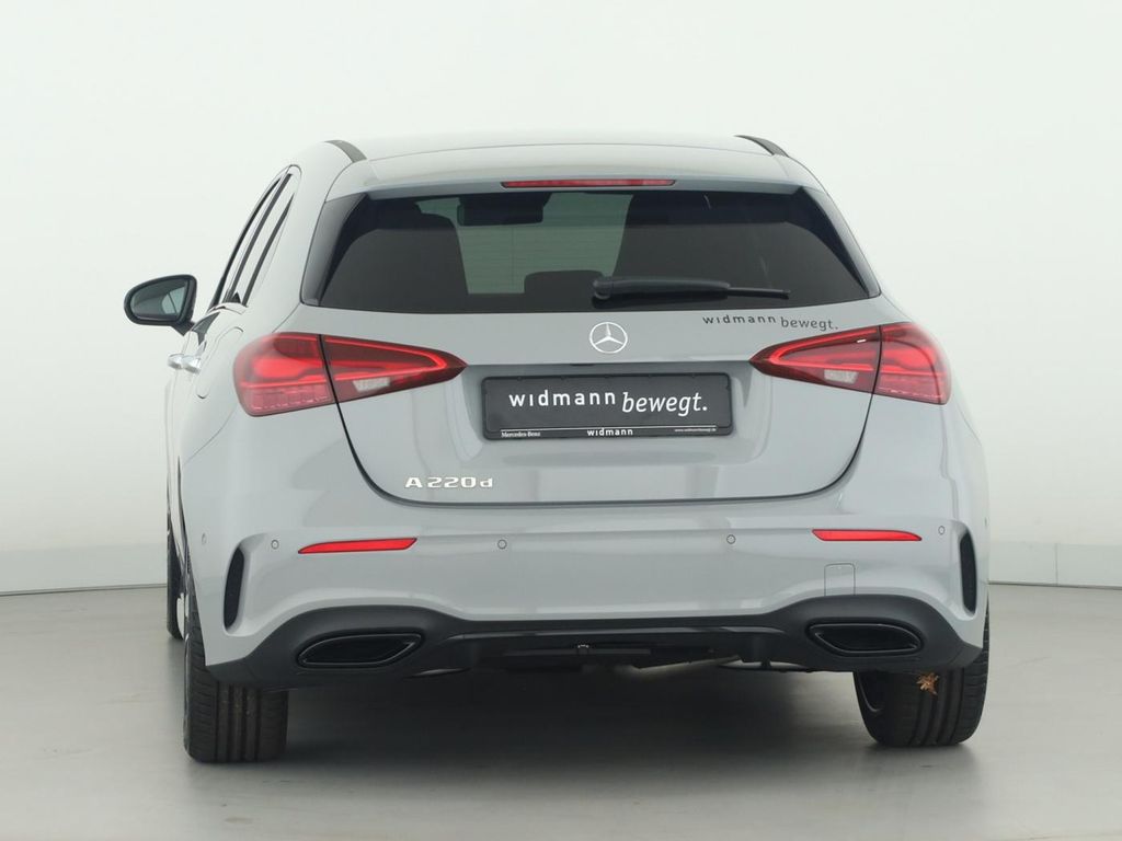 Mercedes-Benz A 220 2025