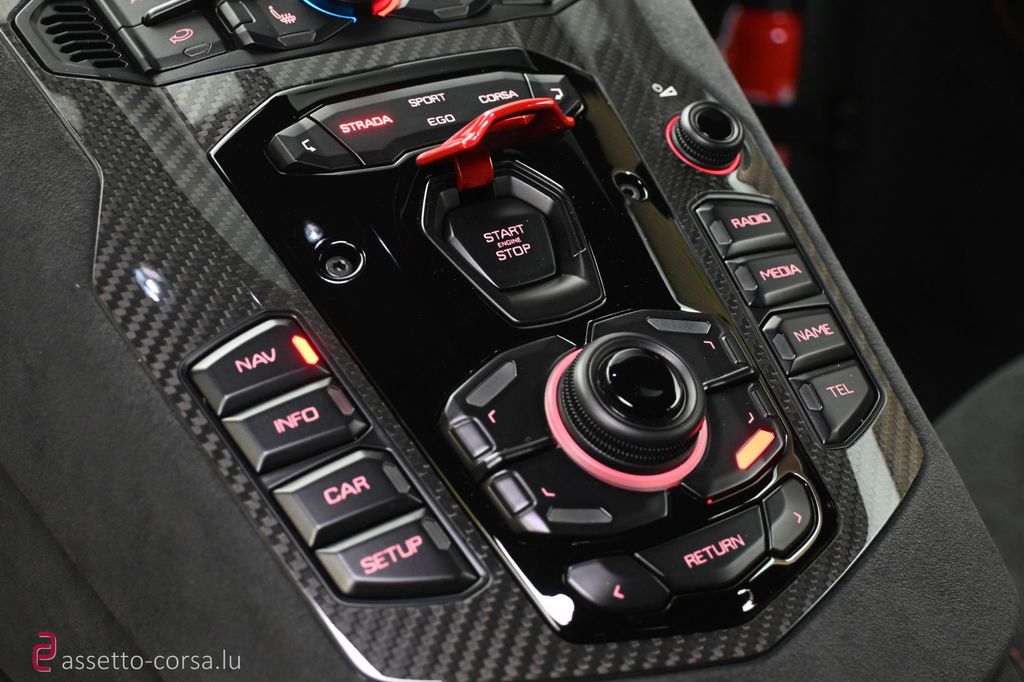 Lamborghini Aventador 2022