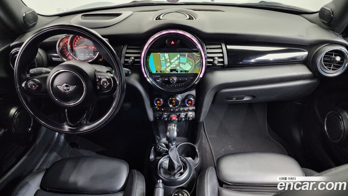 Mini Cooper Convertible 2018