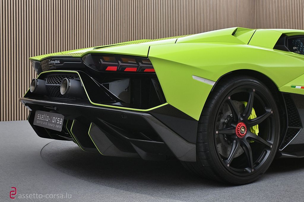 Lamborghini Aventador 2022