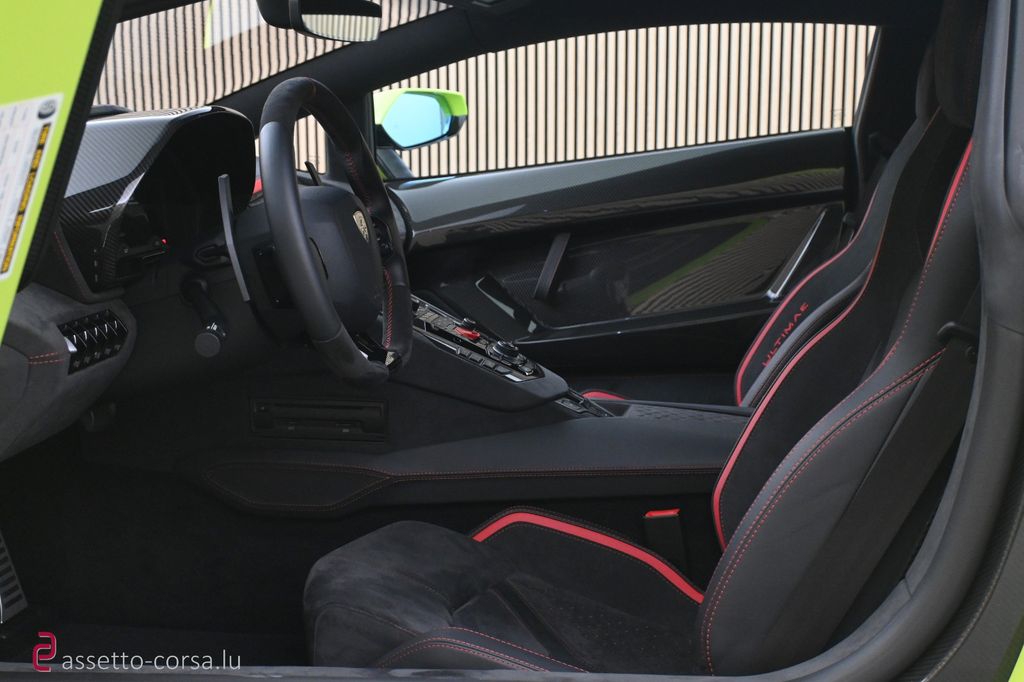 Lamborghini Aventador 2022