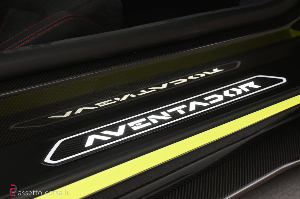Lamborghini Aventador 2022