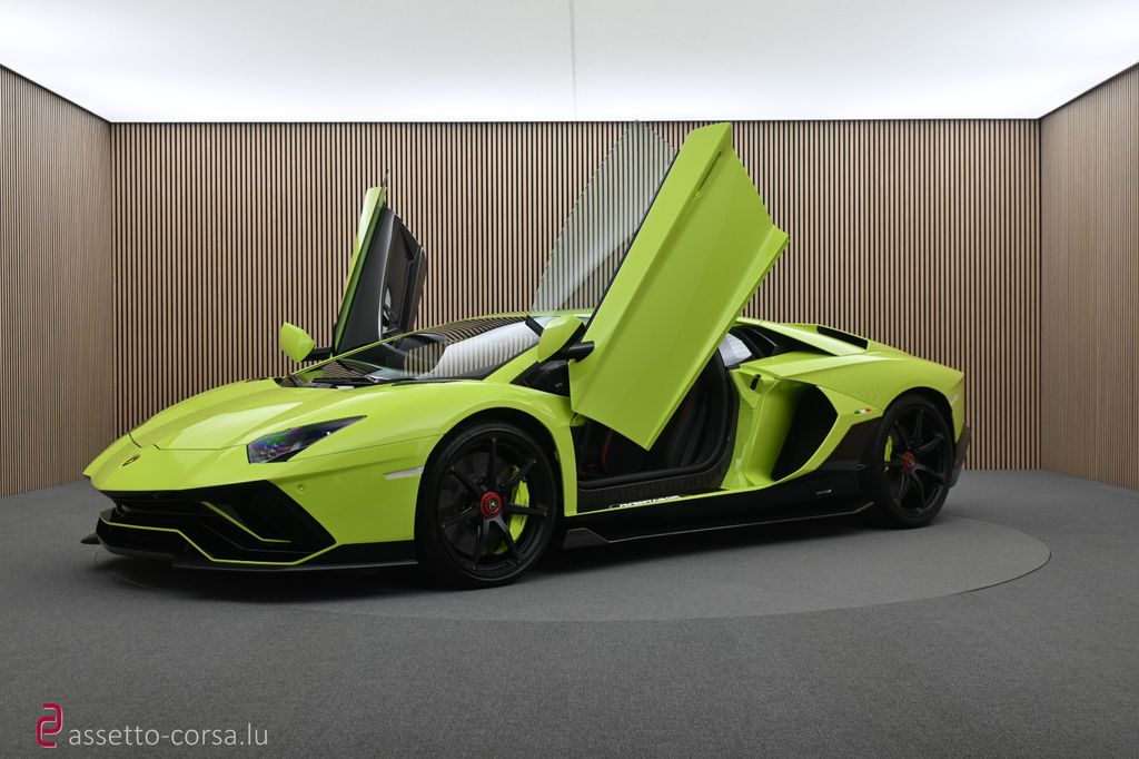Lamborghini Aventador 2022