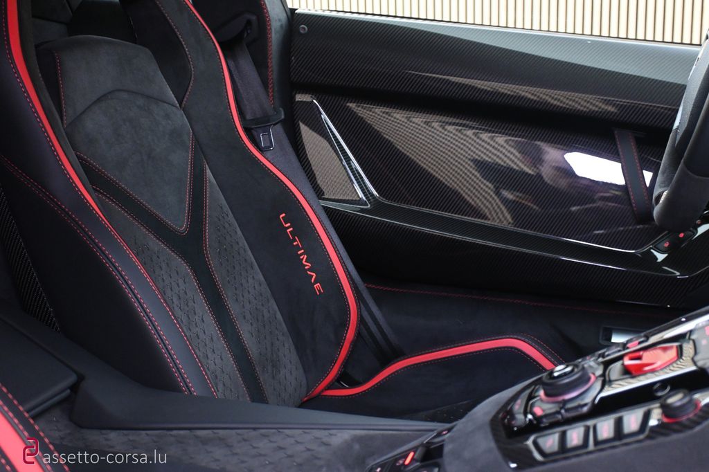 Lamborghini Aventador 2022