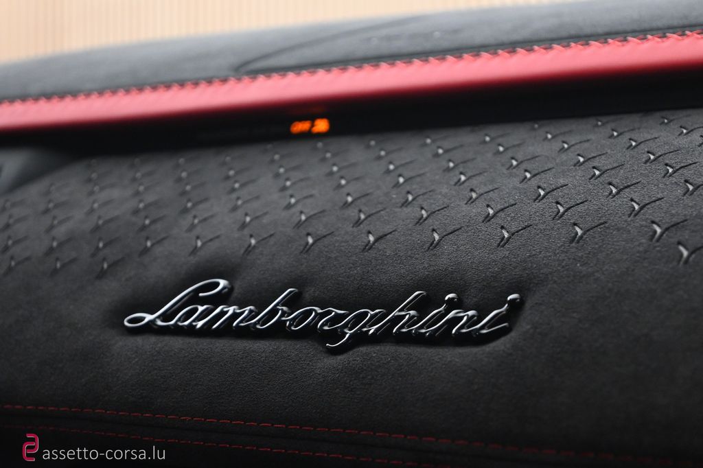 Lamborghini Aventador 2022