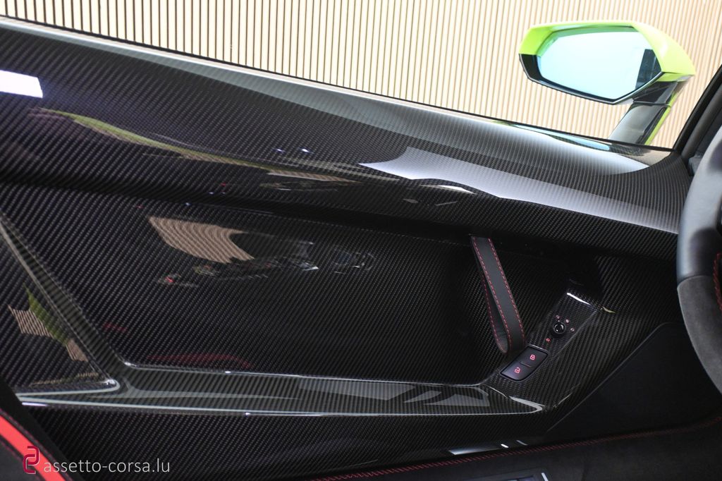 Lamborghini Aventador 2022