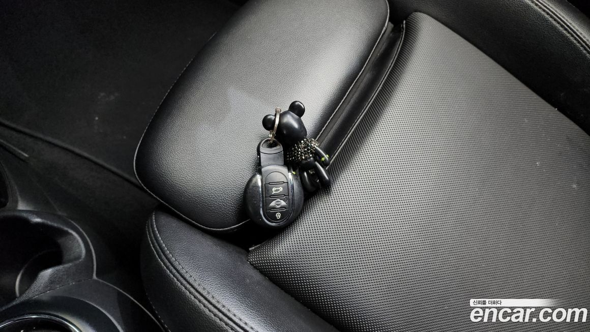 Mini Cooper Convertible 2018