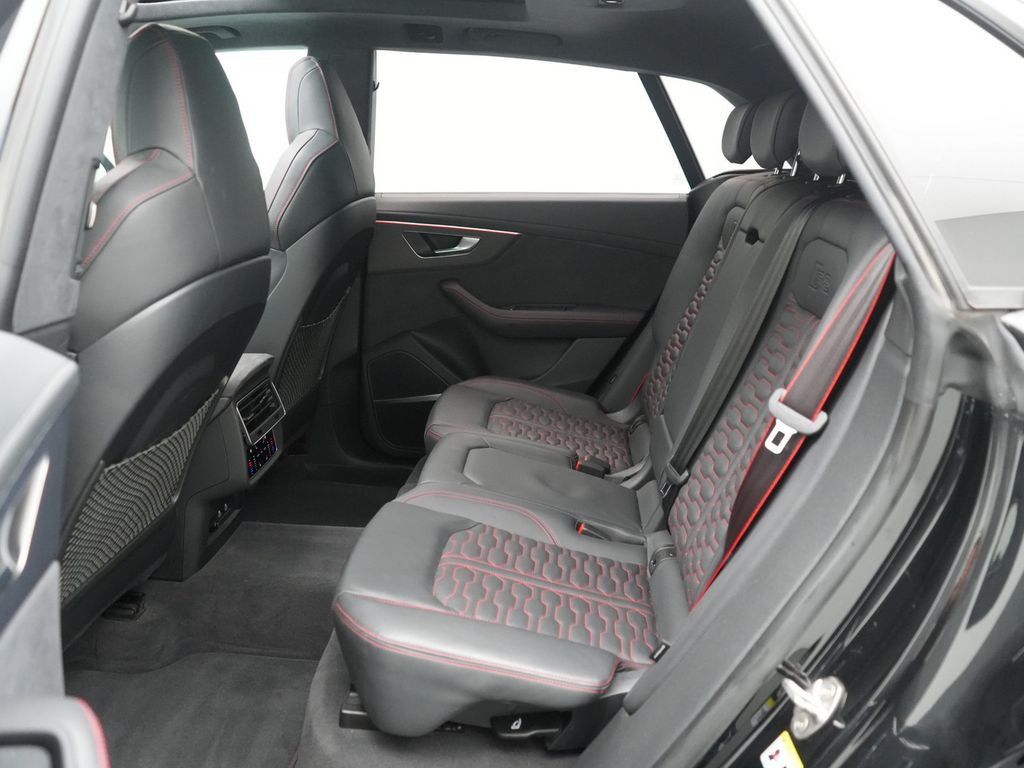 Audi RSQ8 2023