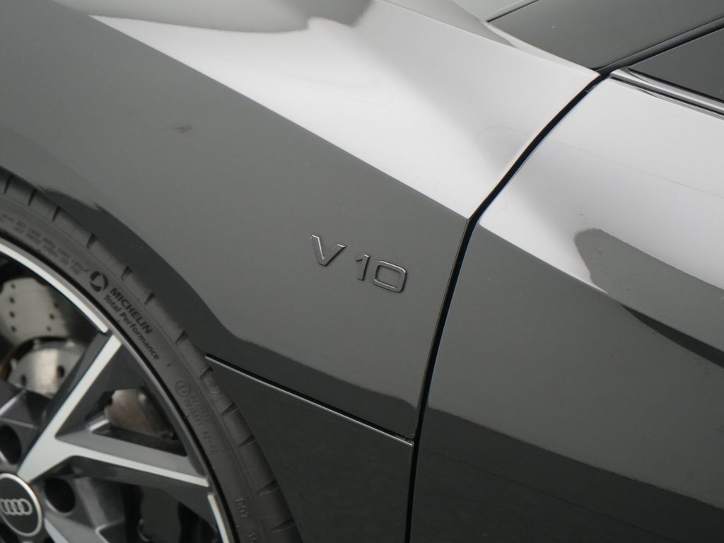 Audi R8 2024