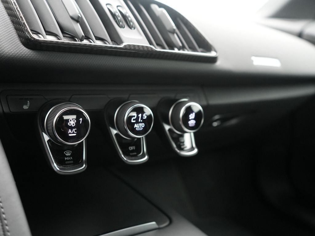Audi R8 2024