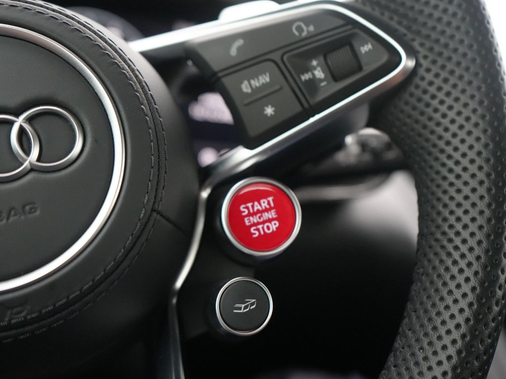 Audi R8 2024