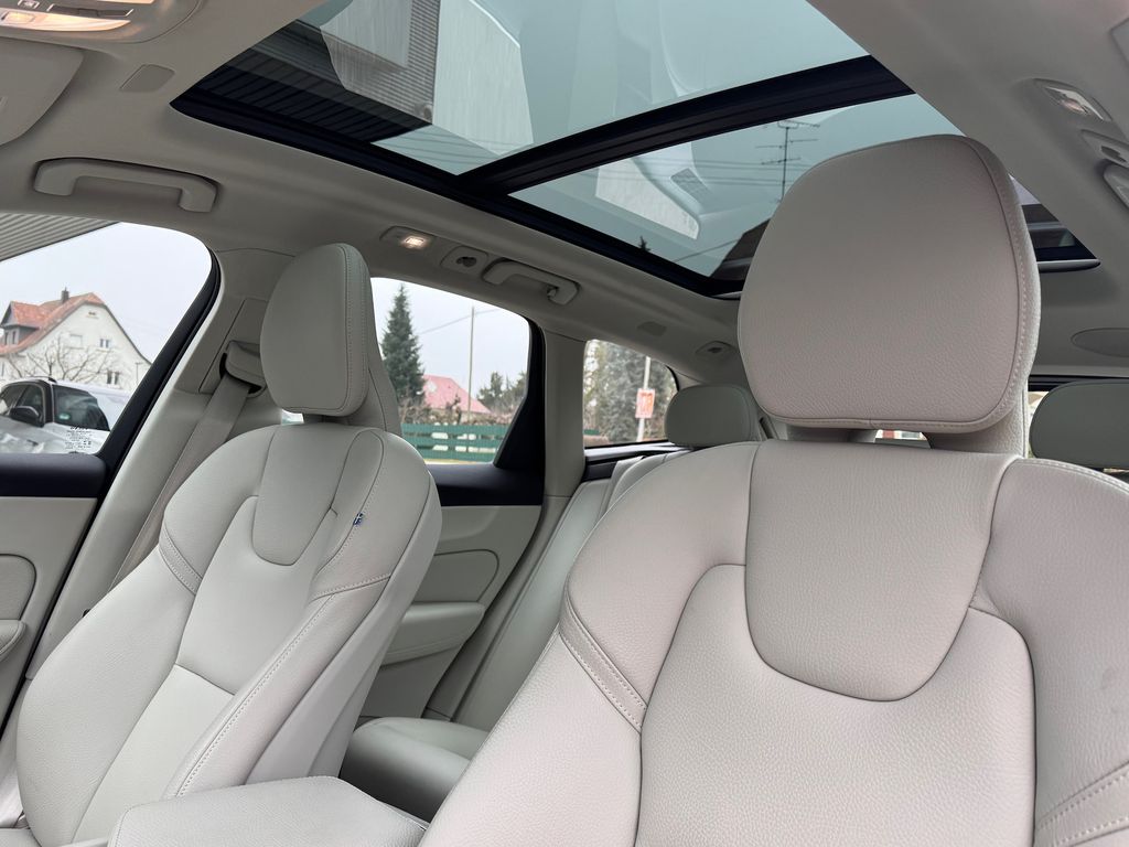 Volvo XC60 2021